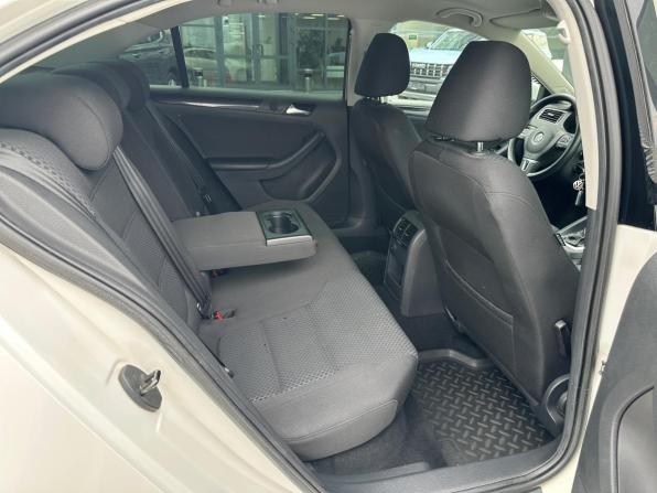 Volkswagen Jetta VI с пробегом 2013 года, цена 1 200 000 рублей, 86942 км, седан, Автокод Объявления