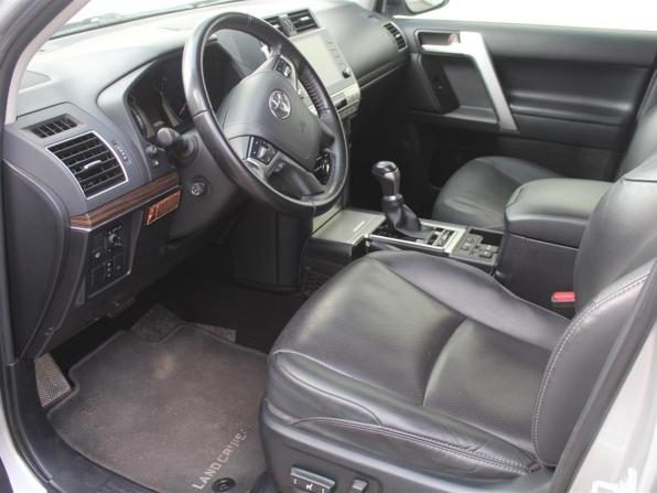 Toyota Land Cruiser Prado 150 Series Рестайлинг 3 с пробегом 2020 года, цена 5 750 000 рублей, 130659 км, внедорожник, Автокод Объявления