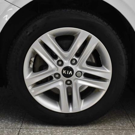 Kia Ceed III с пробегом 2019 года, цена 1 570 000 рублей, 133658 км, универсал, Автокод Объявления