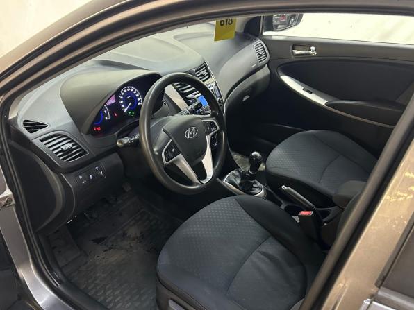 Hyundai Solaris I с пробегом 2011 года, цена 550 000 рублей, 199000 км, хэтчбек, Автокод Объявления