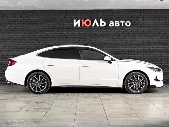 Hyundai Sonata VIII (DN8) с пробегом 2021 года, цена 2 885 000 рублей, 64388 км, седан, Автокод Объявления