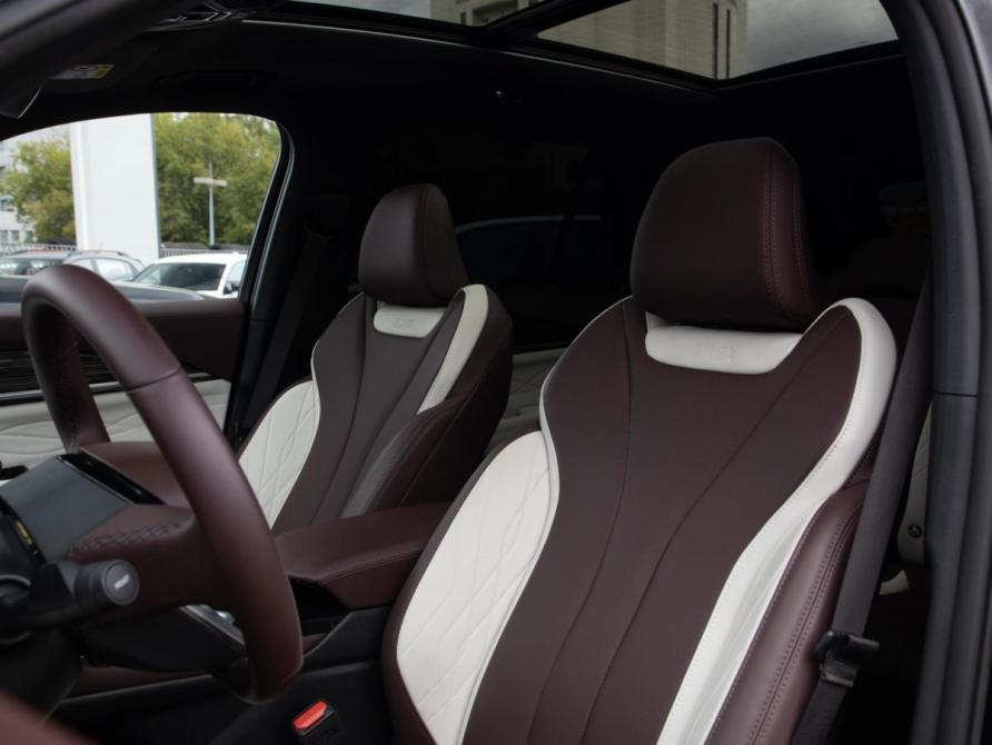 Geely Monjaro I Москва  - изображение 11