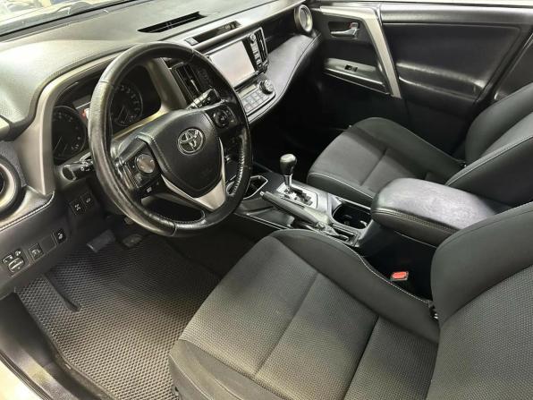 Toyota RAV4 IV (XA40) Рестайлинг с пробегом 2017 года, цена 2 125 218 рублей, 218659 км, внедорожник, Автокод Объявления