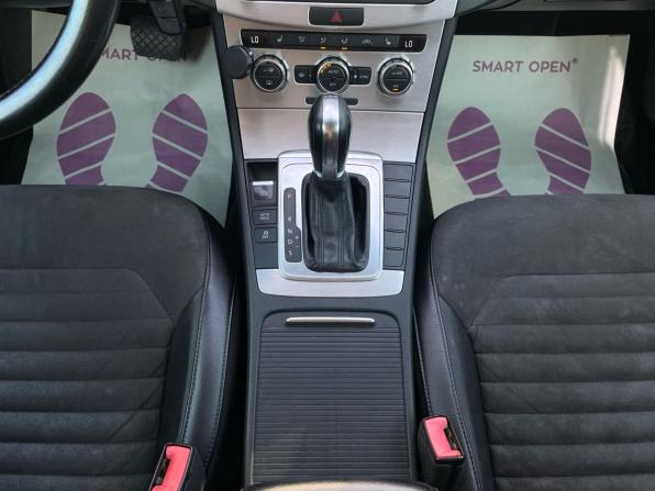 Volkswagen Passat B7 с пробегом 2012 года, цена 1 035 000 рублей, 206953 км, седан, Автокод Объявления