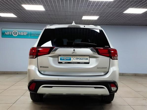 Mitsubishi Outlander III Рестайлинг 3 с пробегом 2019 года, цена 2 099 000 рублей, 66425 км, внедорожник, Автокод Объявления