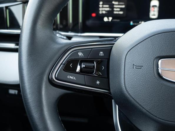 Geely Atlas II с пробегом 2024 года, цена 2 650 000 рублей, 37029 км, внедорожник, Автокод Объявления