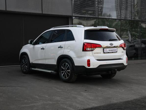 Kia Sorento II Рестайлинг с пробегом 2018 года, цена 2 699 000 рублей, 74388 км, внедорожник, Автокод Объявления