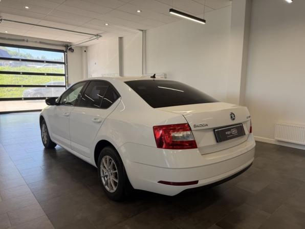 Skoda Octavia III (A7) Рестайлинг с пробегом 2019 года, цена 1 487 000 рублей, 140096 км, лифтбек, Автокод Объявления