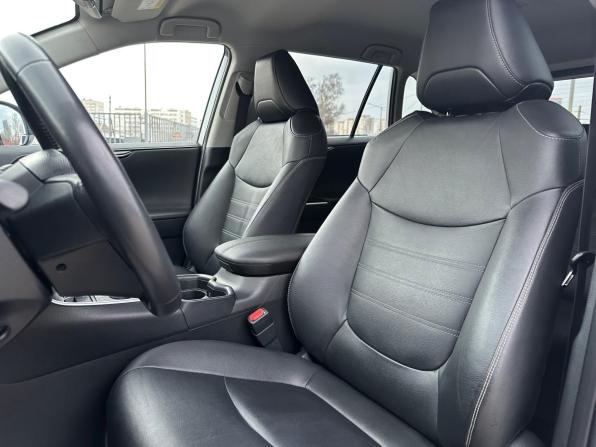 Toyota RAV4 V (XA50) с пробегом 2021 года, цена 3 760 000 рублей, 38090 км, внедорожник, Автокод Объявления