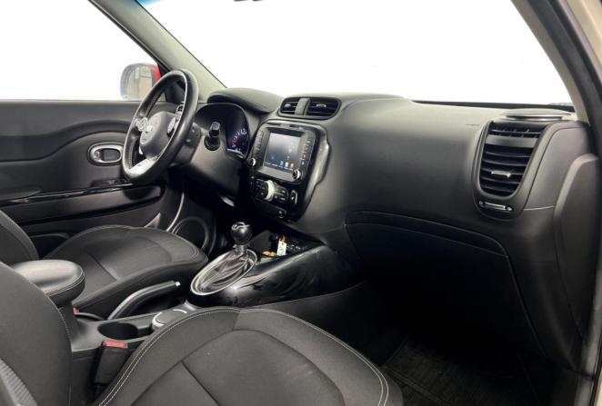 Kia Soul II Рестайлинг с пробегом 2018 года, цена 1 570 000 рублей, 120550 км, хэтчбек, Автокод Объявления