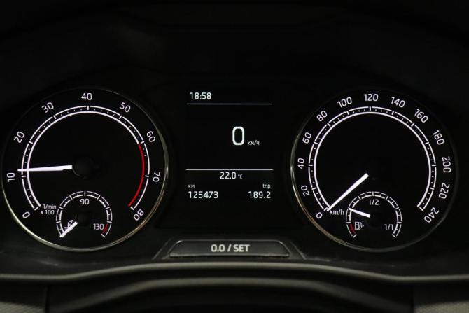 Skoda Rapid II с пробегом 2021 года, цена 1 387 000 рублей, 125472 км, лифтбек, Автокод Объявления