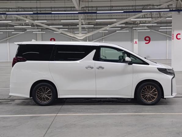 Toyota Alphard III Рестайлинг с пробегом 2019 года, цена 4 999 000 рублей, 190987 км, минивэн, Автокод Объявления