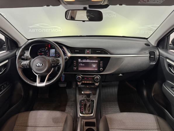 Kia Rio IV Рестайлинг с пробегом 2020 года, цена 1 660 000 рублей, 45500 км, седан, Автокод Объявления