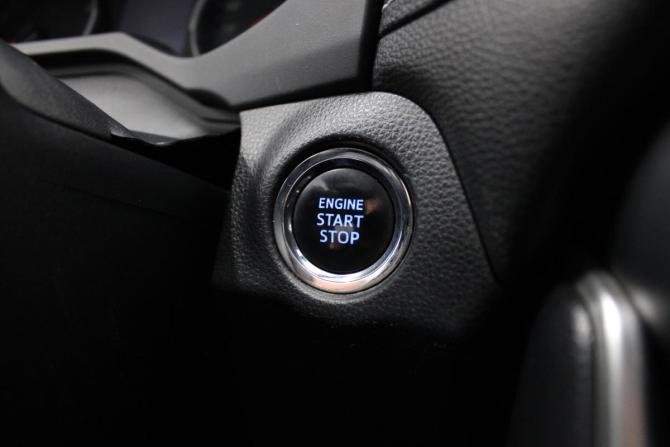 Toyota RAV4 V (XA50) с пробегом 2020 года, цена 3 198 000 рублей, 101000 км, внедорожник, Автокод Объявления
