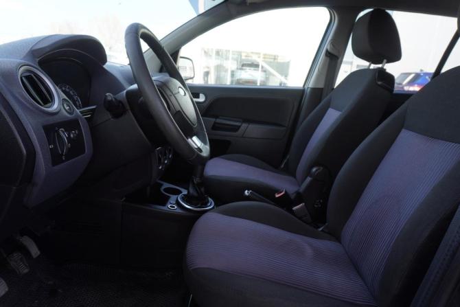 Ford Fusion I Рестайлинг с пробегом 2009 года, цена 390 000 рублей, 195809 км, хэтчбек, Автокод Объявления