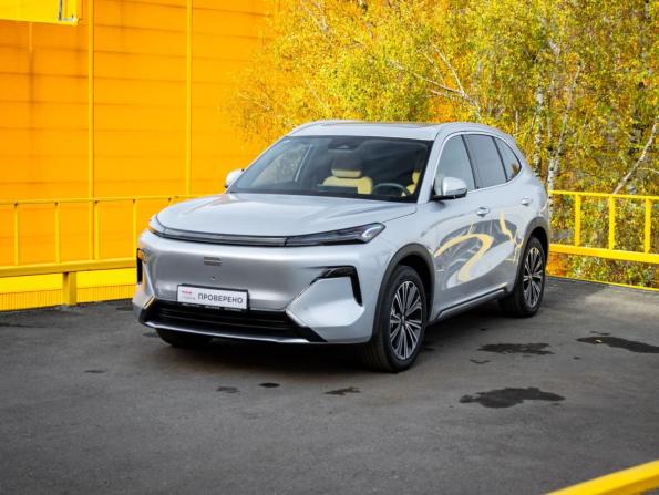 Geely Galaxy Starship 7 с пробегом 2025 года, цена 3 369 000 рублей, 7560 км, внедорожник, Автокод Объявления
