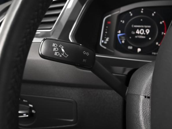 Volkswagen Tiguan II с пробегом 2018 года, цена 2 224 000 рублей, 37988 км, внедорожник, Автокод Объявления