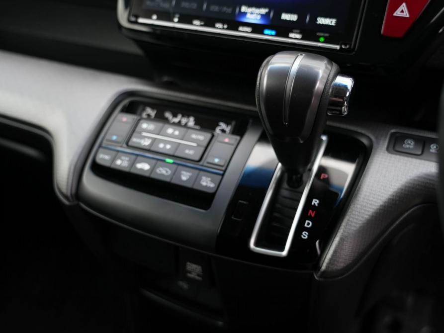Honda Stepwgn V Рестайлинг Новосибирск  - изображение 18