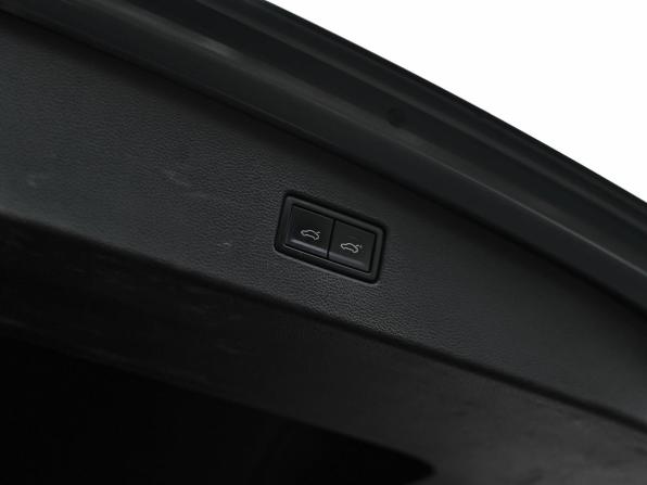 Volkswagen Tiguan II с пробегом 2020 года, цена 2 199 000 рублей, 131502 км, внедорожник, Автокод Объявления