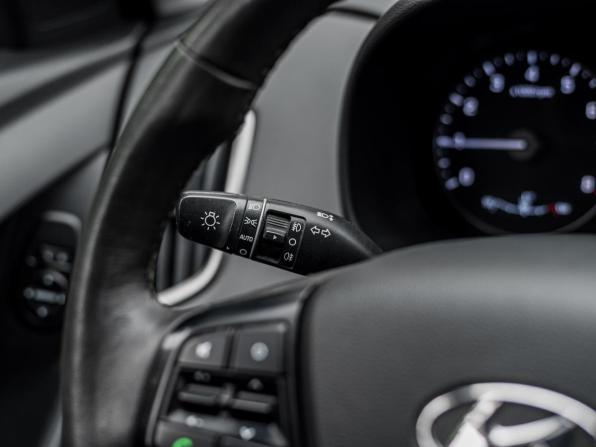 Hyundai Creta I Рестайлинг с пробегом 2021 года, цена 1 715 000 рублей, 99136 км, внедорожник, Автокод Объявления