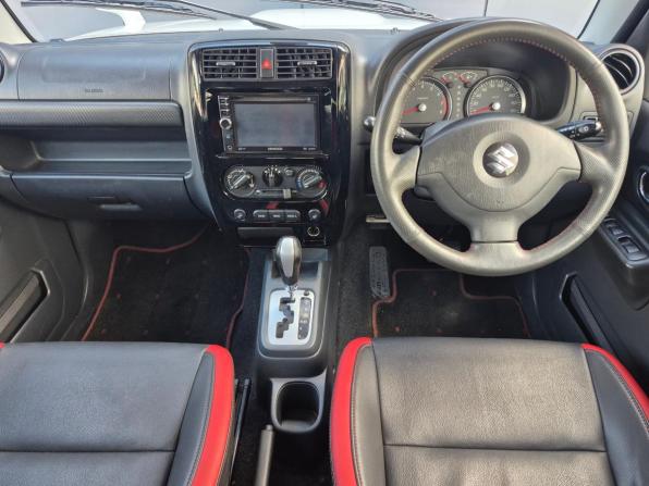 Suzuki Jimny III Рестайлинг 2 с пробегом 2014 года, цена 1 430 000 рублей, 113983 км, внедорожник, Автокод Объявления