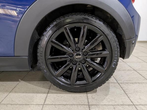 Mini Hatch III (F55/F56) Рестайлинг с пробегом 2018 года, цена 1 695 000 рублей, 100450 км, хэтчбек, Автокод Объявления