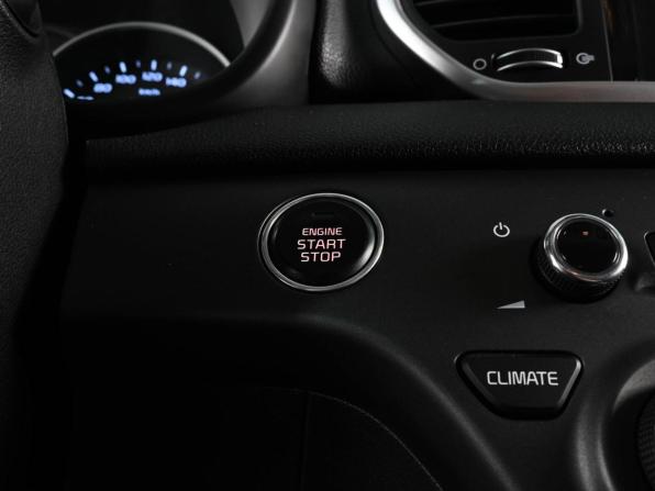 Kia Sportage IV Рестайлинг с пробегом 2021 года, цена 2 649 000 рублей, 63782 км, внедорожник, Автокод Объявления