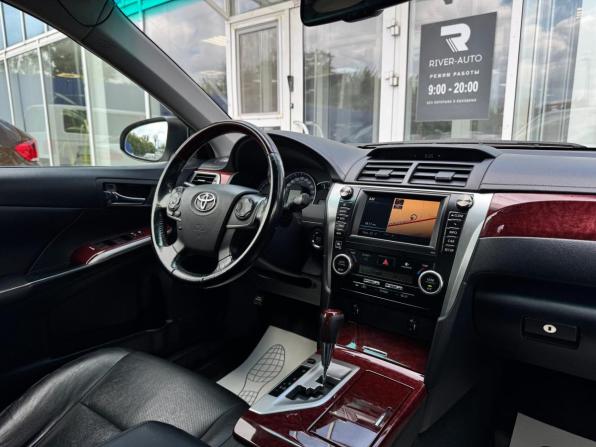 Toyota Camry VII (XV50) с пробегом 2012 года, цена 1 655 000 рублей, 290223 км, седан, Автокод Объявления