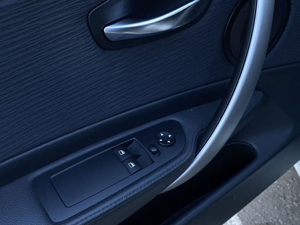 BMW 1 серии I (E81/E82/E87/E88) Рестайлинг с пробегом 2011 года, цена 799 000 рублей, 235134 км, хэтчбек, Автокод Объявления