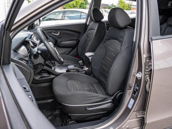 Hyundai ix35 I Рестайлинг с пробегом 2015 года, цена 1 500 000 рублей, 231766 км, внедорожник, Автокод Объявления