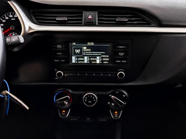 Kia Rio IV Рестайлинг с пробегом 2021 года, цена 1 750 000 рублей, 93397 км, хэтчбек, Автокод Объявления