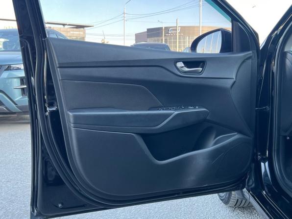 Hyundai Solaris II с пробегом 2019 года, цена 1 350 000 рублей, 146665 км, седан, Автокод Объявления