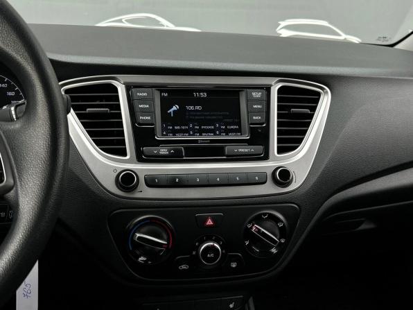 Hyundai Solaris II с пробегом 2020 года, цена 1 247 800 рублей, 92228 км, седан, Автокод Объявления