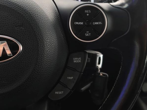 Kia Soul II Рестайлинг с пробегом 2017 года, цена 1 280 000 рублей, 91464 км, хэтчбек, Автокод Объявления