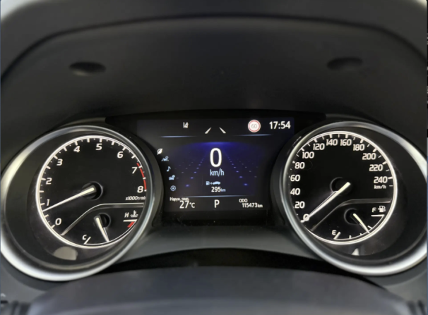 Toyota Camry VIII (XV70) Рестайлинг с пробегом 2021 года, цена 2 800 000 рублей, 115473 км, седан, Автокод Объявления