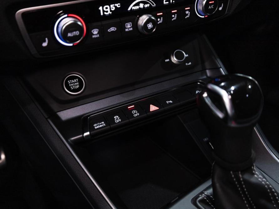 Audi Q3 Sportback II (F3) Санкт-Петербург  - изображение 24