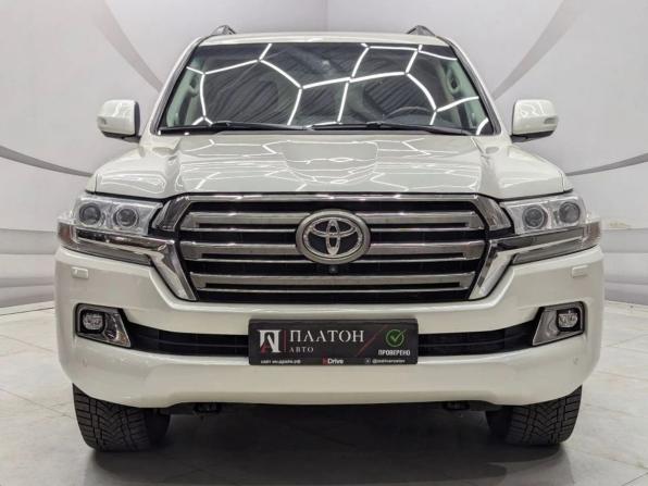Toyota Land Cruiser 200 Series Рестайлинг 2 с пробегом 2019 года, цена 5 500 000 рублей, 225008 км, внедорожник, Автокод Объявления