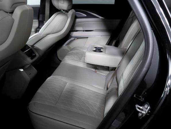 Cadillac Lyriq с пробегом 2023 года, цена 8 300 000 рублей, 5060 км, внедорожник, Автокод Объявления
