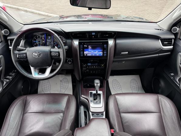 Toyota Fortuner II с пробегом 2017 года, цена 3 690 000 рублей, 144000 км, внедорожник, Автокод Объявления