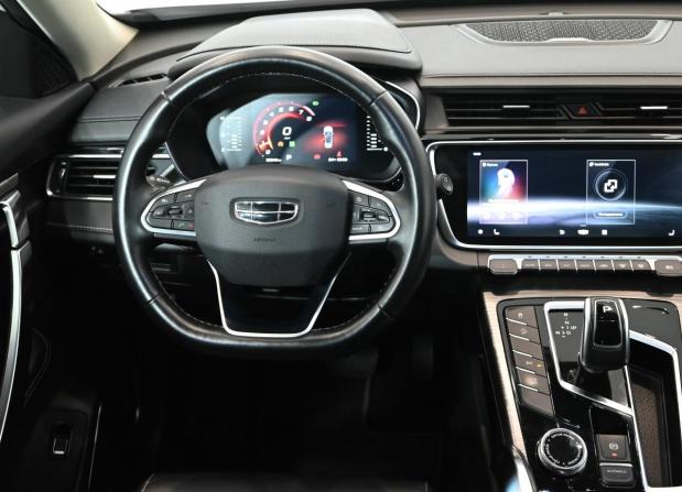 Geely Atlas Pro с пробегом 2023 года, цена 2 300 000 рублей, 30000 км, внедорожник, Автокод Объявления
