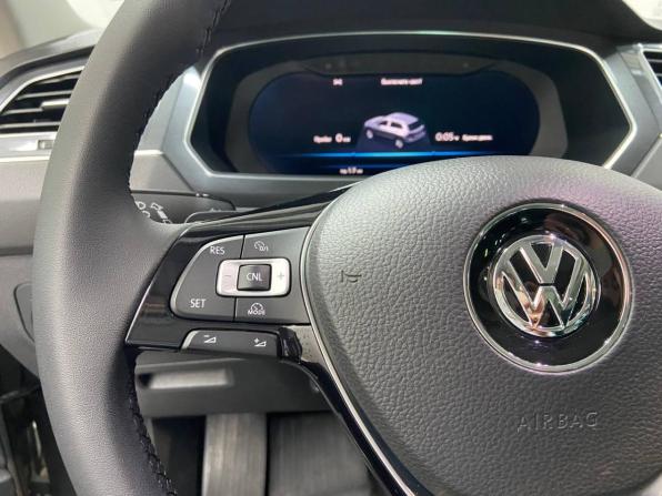 Volkswagen Tiguan II с пробегом 2016 года, цена 2 450 000 рублей, 88461 км, внедорожник, Автокод Объявления