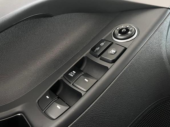 Hyundai Elantra V (MD) Рестайлинг с пробегом 2015 года, цена 1 300 000 рублей, 167262 км, седан, Автокод Объявления