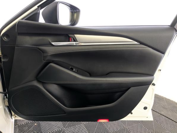 Mazda 6 III (GJ) Рестайлинг 2 с пробегом 2019 года, цена 2 330 000 рублей, 89233 км, седан, Автокод Объявления