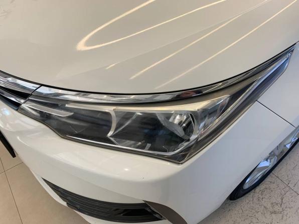 Toyota Corolla XI (E160 E170 E180) с пробегом 2016 года, цена 1 300 000 рублей, 196270 км, седан, Автокод Объявления