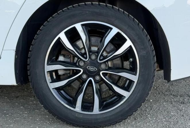 JAC J7 I с пробегом 2022 года, цена 1 070 000 рублей, 57223 км, лифтбек, Автокод Объявления