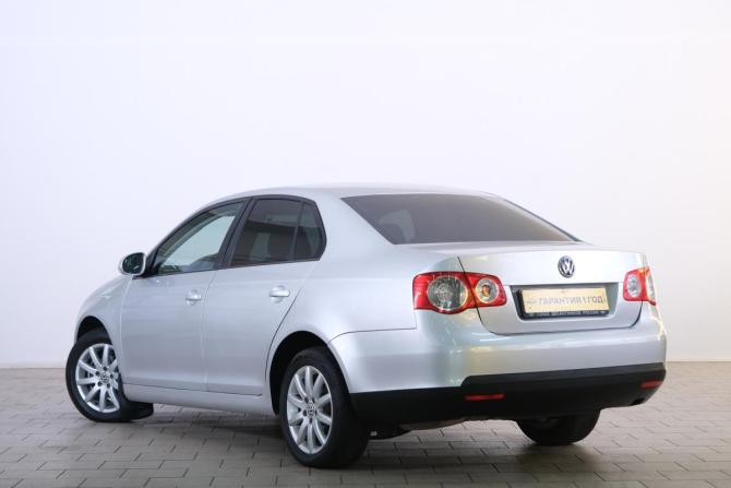 Volkswagen Jetta V с пробегом 2006 года, цена 599 000 рублей, 320000 км, седан, Автокод Объявления