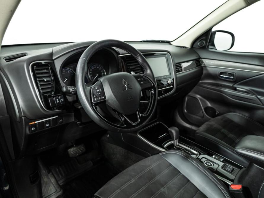 Mitsubishi Outlander III Рестайлинг 3 Санкт-Петербург  - изображение 11