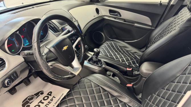 Chevrolet Cruze I Рестайлинг с пробегом 2014 года, цена 615 000 рублей, 263684 км, седан, Автокод Объявления