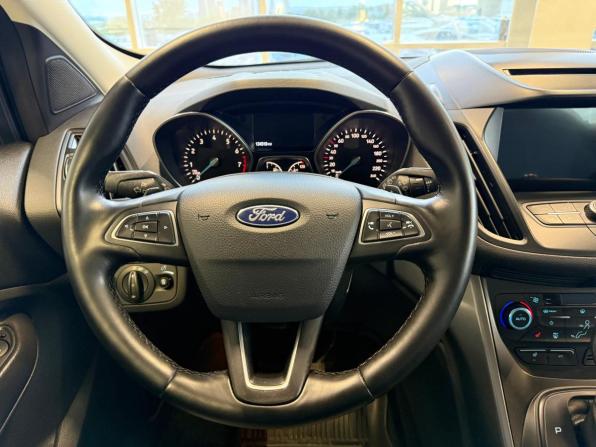Ford Kuga II Рестайлинг с пробегом 2017 года, цена 1 560 000 рублей, 134000 км, внедорожник, Автокод Объявления