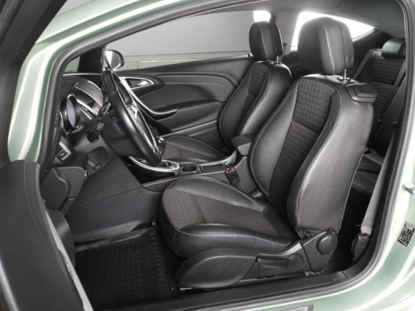 Opel Astra J Рестайлинг с пробегом 2012 года, цена 855 000 рублей, 117954 км, хэтчбек, Автокод Объявления
